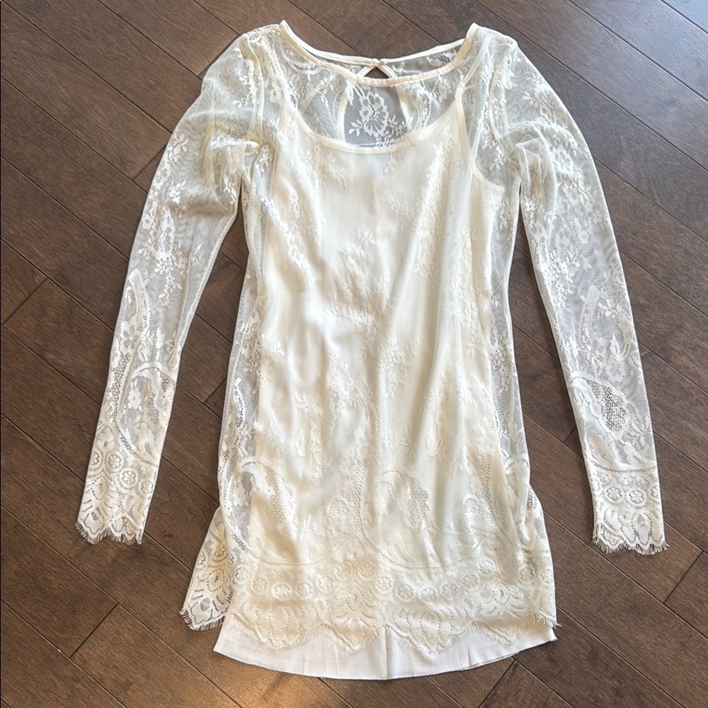 Elegant Antique White Lace Mini Dress